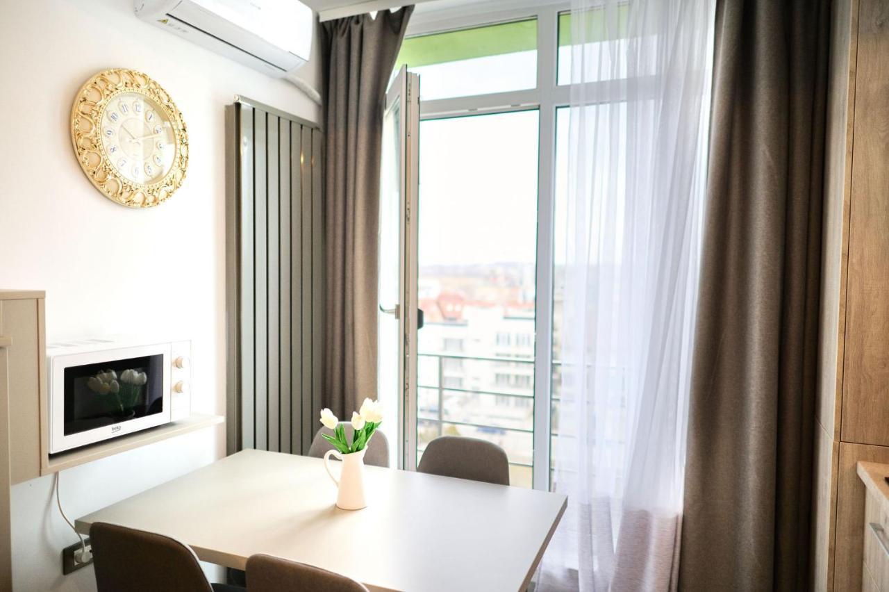 Royale Sundance Studio 7 Beach Spa & Pool Mamaia Nord 外观 照片