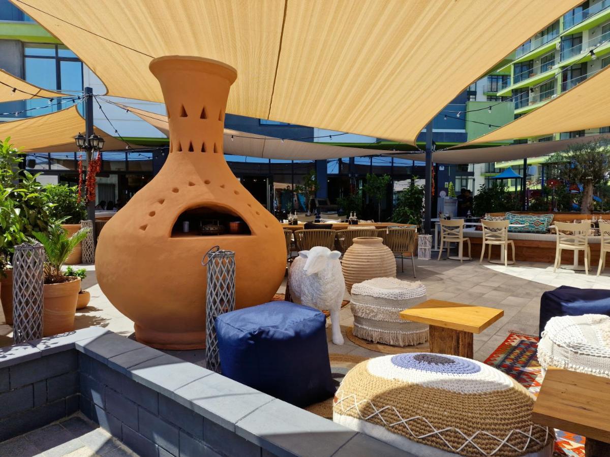 Royale Sundance Studio 7 Beach Spa & Pool Mamaia Nord 外观 照片